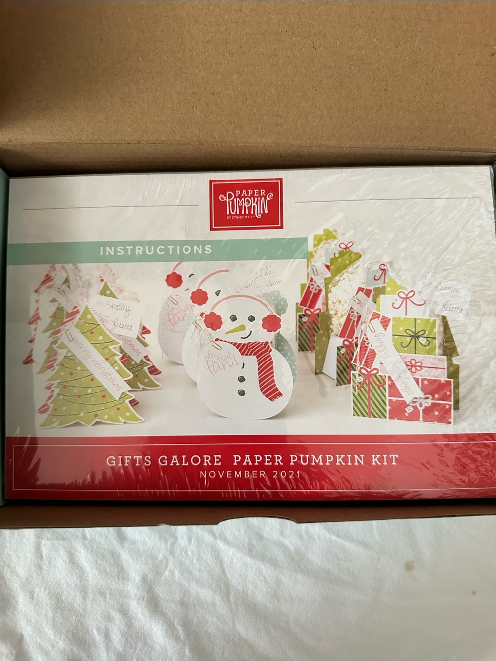 Stampin' Up! Paper Pumpkin Gifts Galore Kit - Red, Green, White